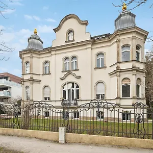  Apartment Wiener Palais Am Grossen Garten, Arbeitsplatz, Familie, 7 Pers, Smart-tv Deutschland