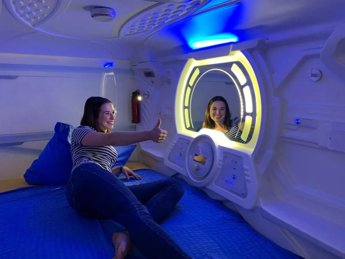Space Night Capsule Hostel 베를린