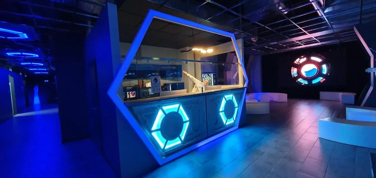 Space Night Capsule Hostel 베를린 0*,  독일